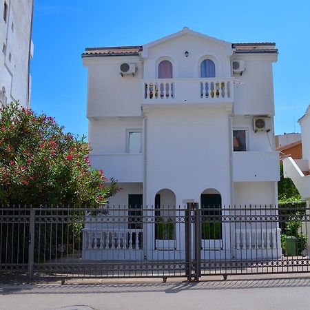 Amarillo Apartments Budva Eksteriør billede