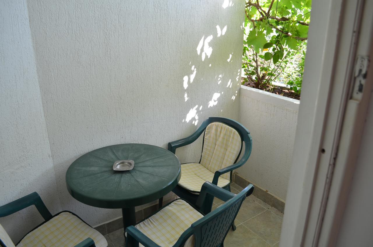 Amarillo Apartments Budva Eksteriør billede
