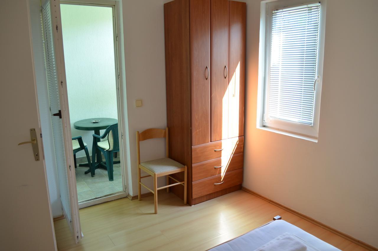 Amarillo Apartments Budva Eksteriør billede