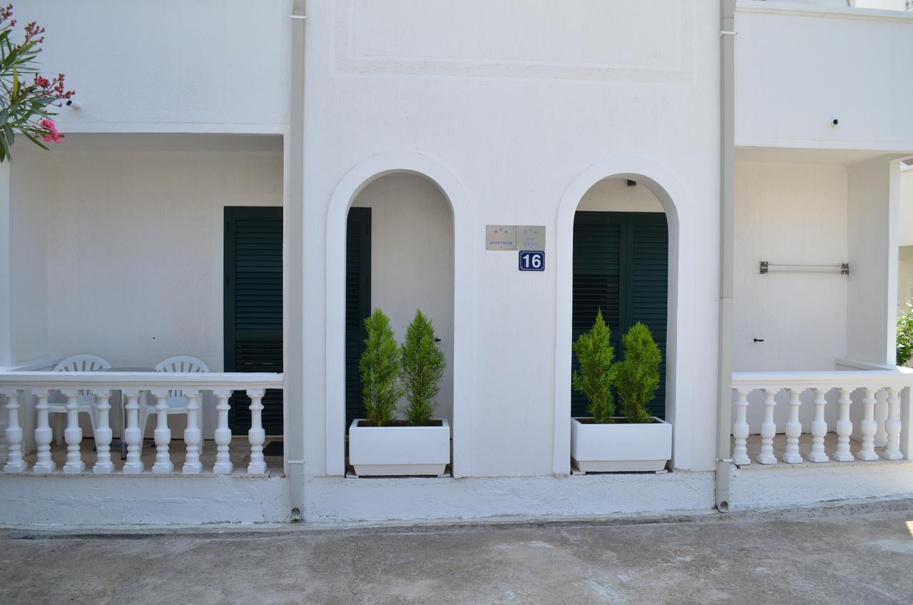 Amarillo Apartments Budva Eksteriør billede