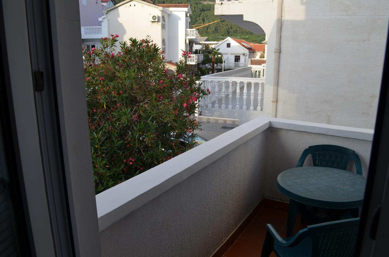 Amarillo Apartments Budva Eksteriør billede