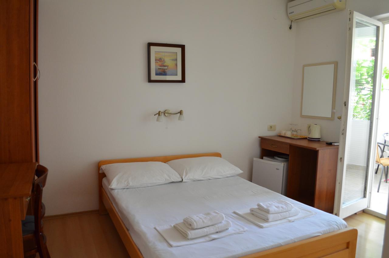 Amarillo Apartments Budva Eksteriør billede