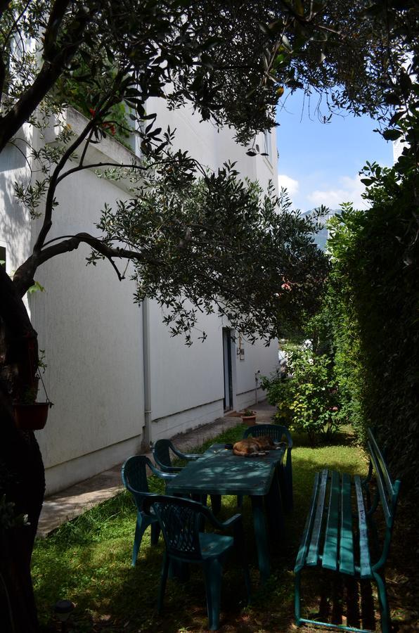 Amarillo Apartments Budva Eksteriør billede